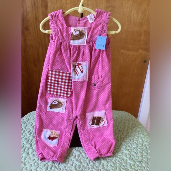 12 months overalls - Picture 2 of 8